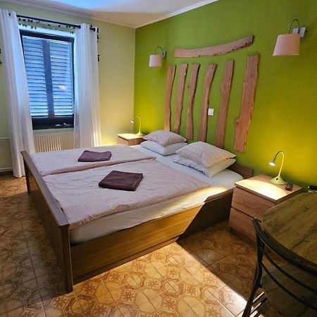 Rooms Malina Blejska Dobrava Eksteriør billede