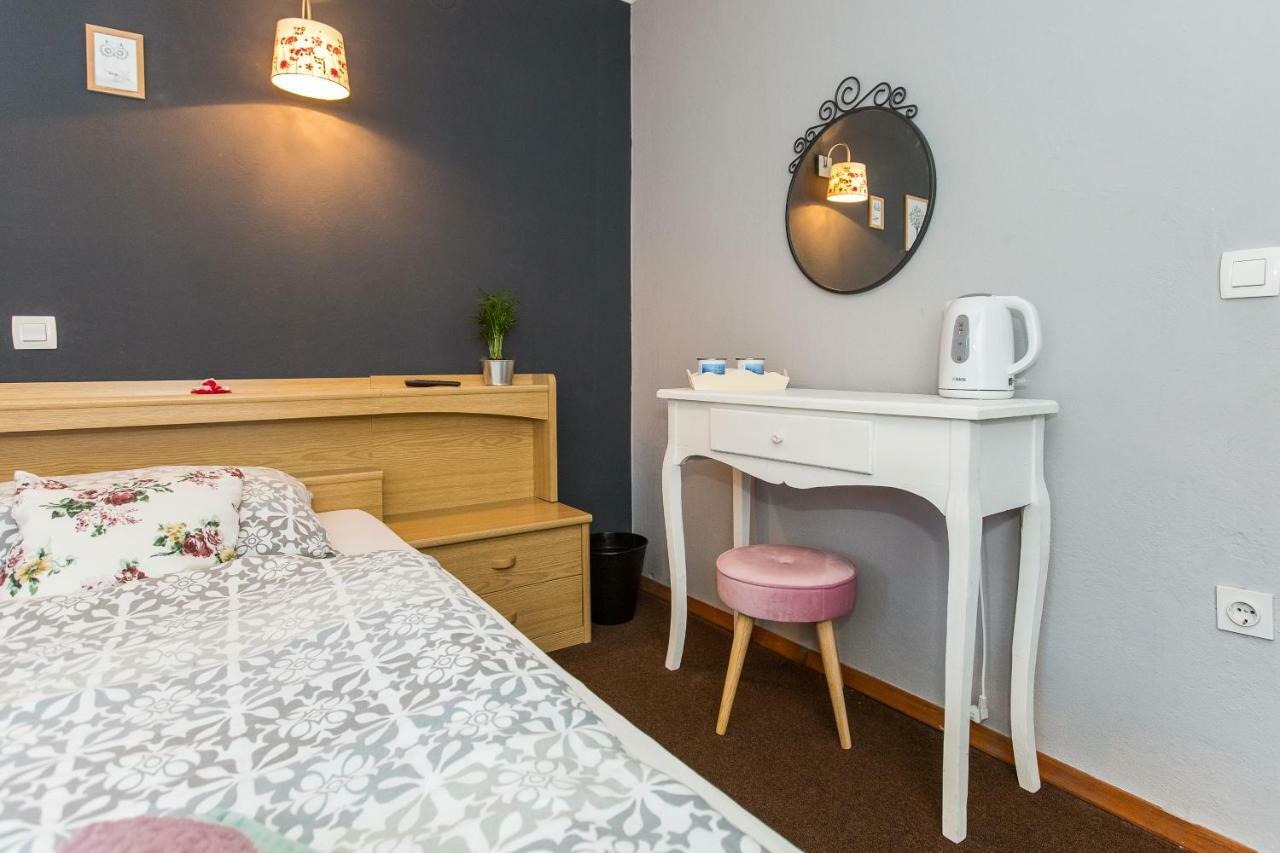 Rooms Malina Blejska Dobrava Eksteriør billede